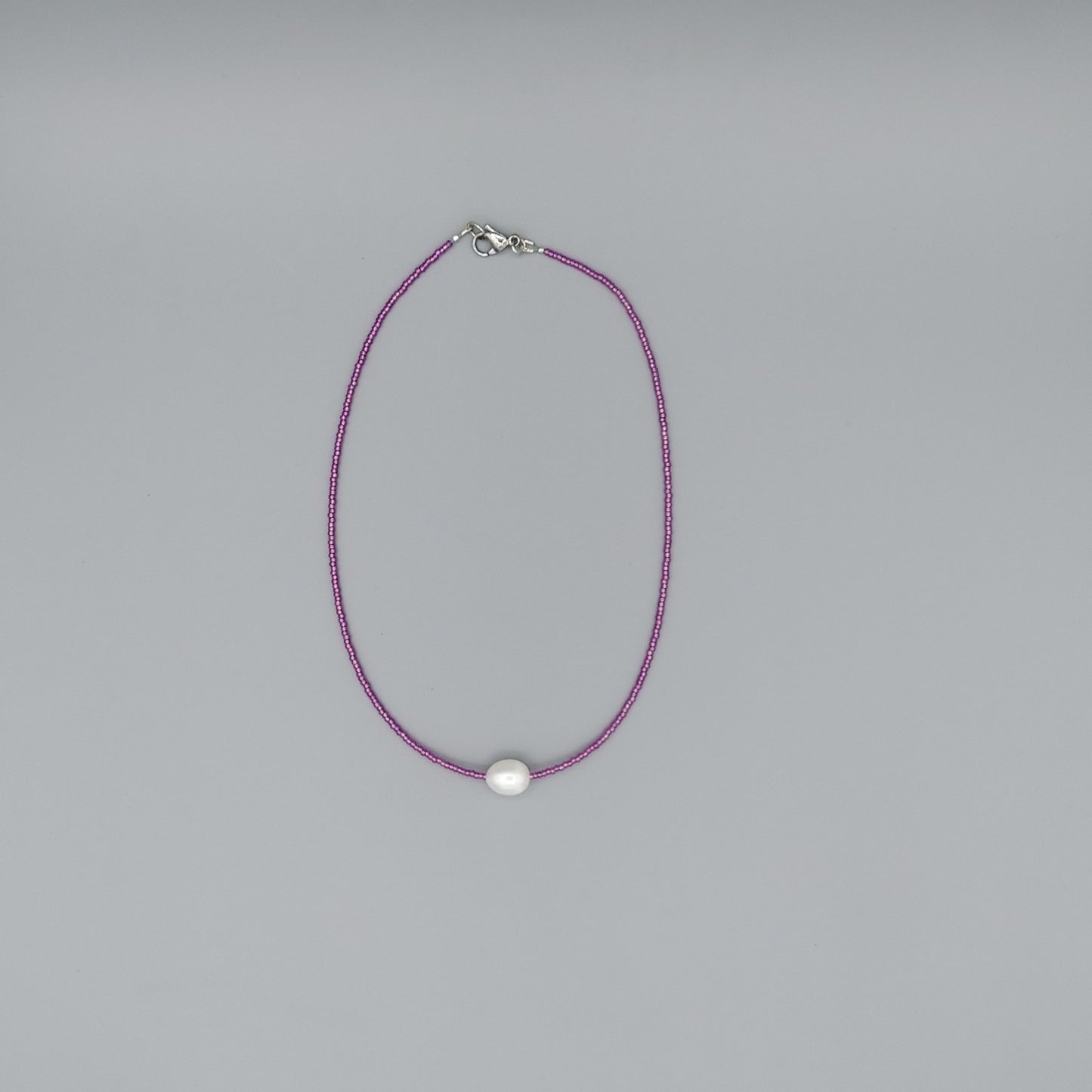 Single Pearl Choker w/ Purple Glass Beads