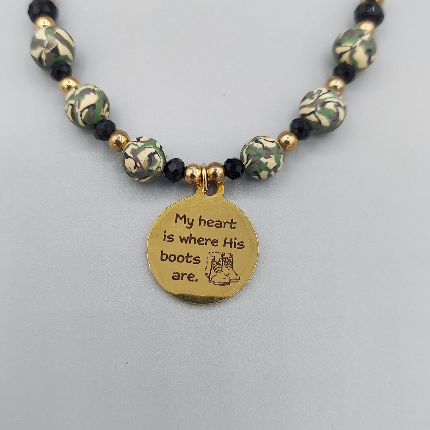 Heart & Boots Necklace Gold